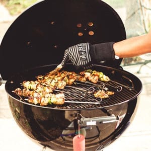 Barbecue Safety Tips for the Grilling Novices and Aficionados, Too