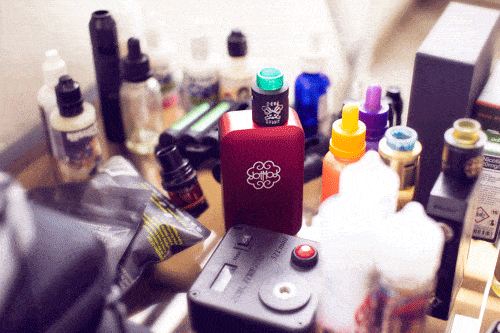 Lipoid Pneumonia Vaping Link - Study Reveals New Vaping Risks 2 lipoid pneumonia vaping