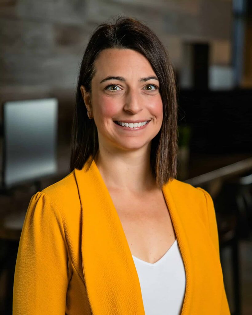 Lindsey Benvenuto Womack Litigation Paralegal scaled 1
